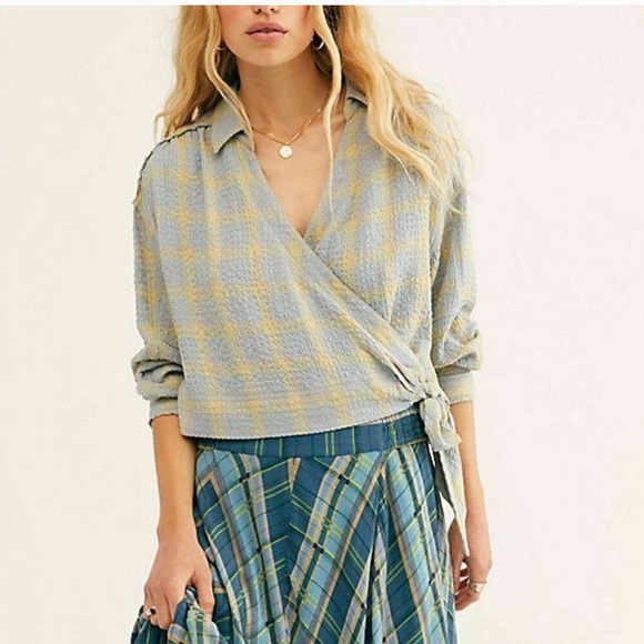 SOLD-FP Gorgeousness 💙 - Picture 2 of 5